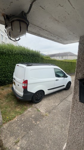 Ford transit courier van - ford,